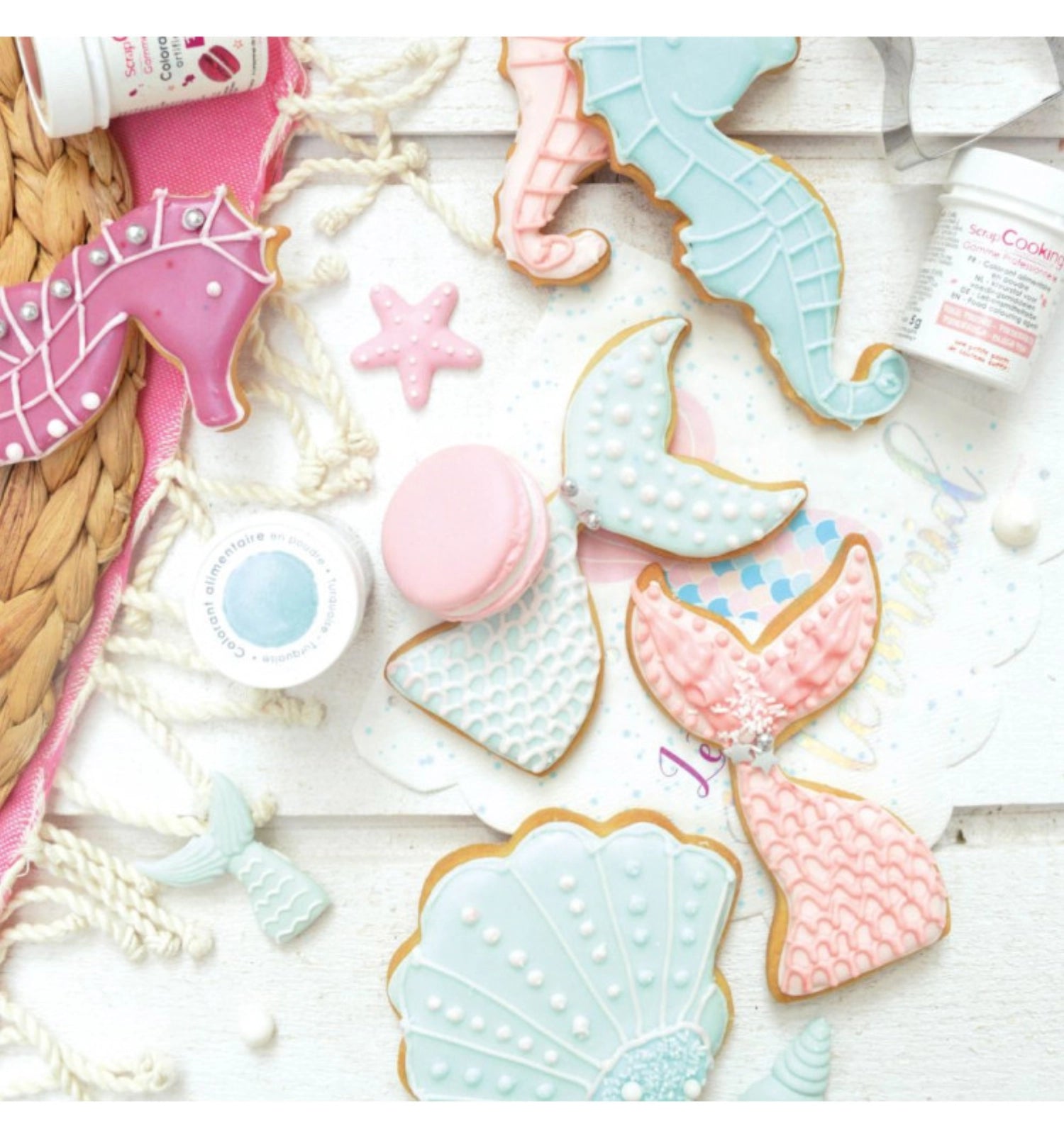 Entdecken Sie die pastell-blaue Lebensmittelfarbe von Scrap Cooking! Perfekt für kreative Backideen und geschmacksneutral – ideal für Teige und Cremes.