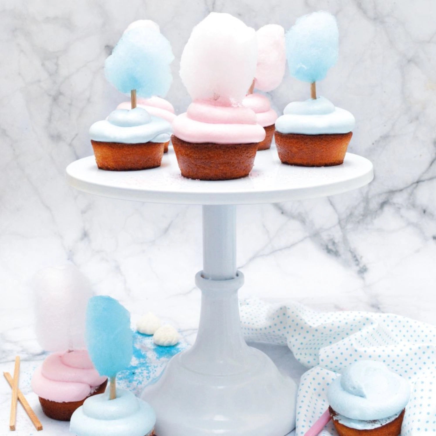 Erleben Sie mit der rosa Zuckerwatte-Mischung von Scrap Cooking süße Momente voller Nostalgie. Perfekt für Partys und kreative Desserts!