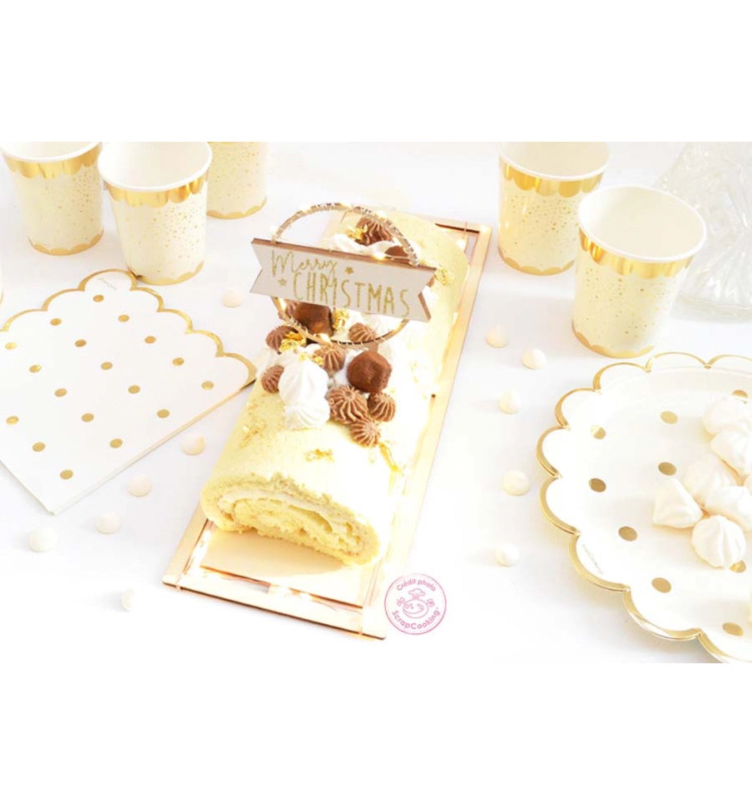 Setzen Sie mit dem LED Cake Topper "Merry Christmas" von Scrap Cooking festliche Akzente auf Ihren Weihnachtskuchen. Hochwertig, nachhaltig und ein echter Blickfang!