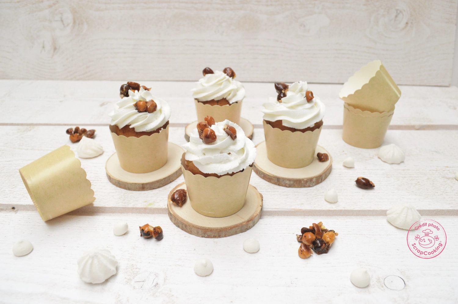 Verleihen Sie Ihren Cupcakes das gewisse Etwas! Das 25er Set von Scrap Cooking bietet hitzebeständige, formstabile Förmchen für perfekte Backergebnisse.