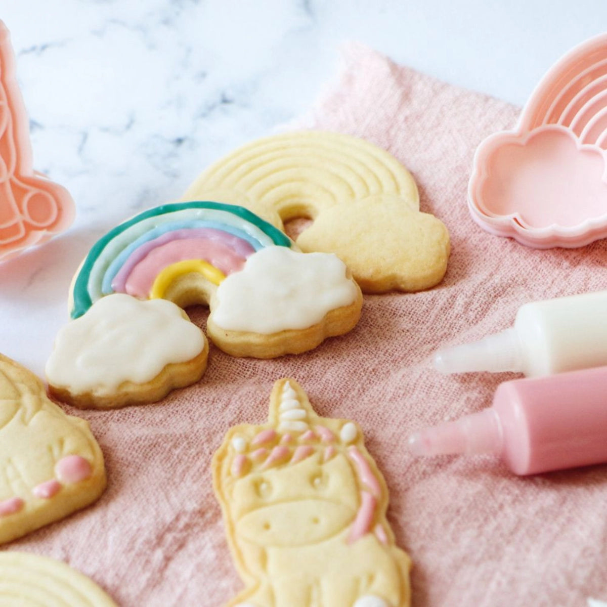 Stift mit Schokoladengeschmack weiss 25g in Weiss präsentiert im Onlineshop von KAQTU Design AG. Zutaten ist von Scrap Cooking