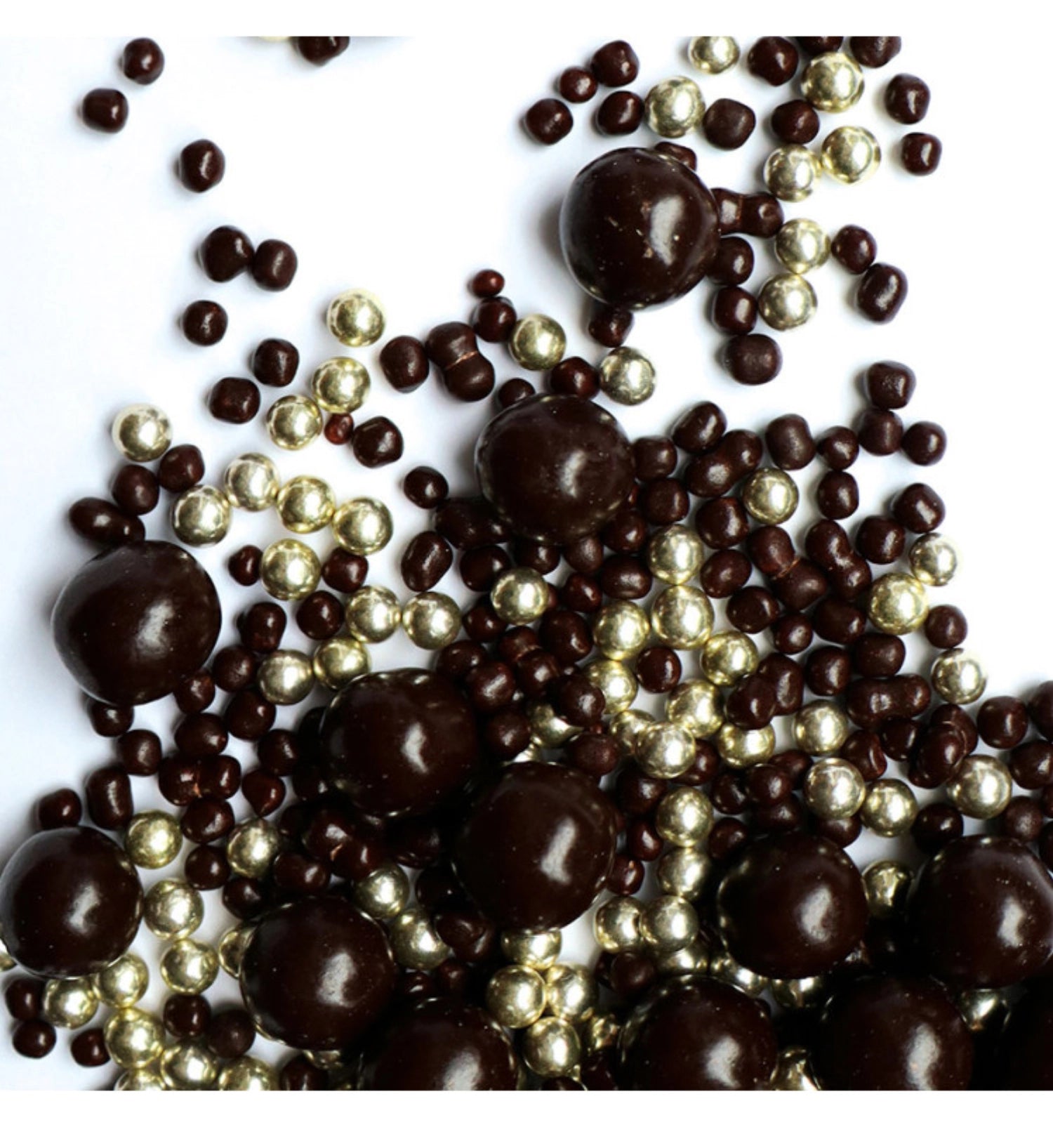 Decorative chocolate pearls black chocolate and gold 50g