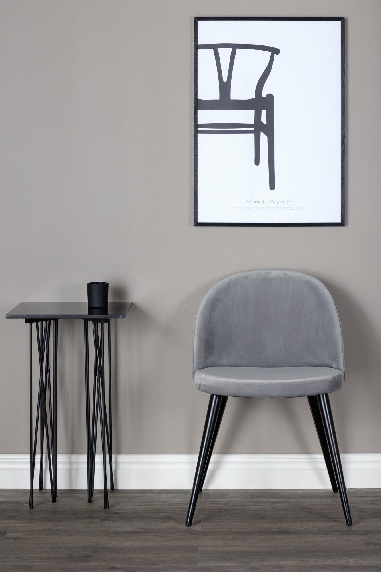 Velvet Stuhl in Hellgrau/Schwarz präsentiert im Onlineshop von KAQTU Design AG. Schalenstuhl ist von Venture Home