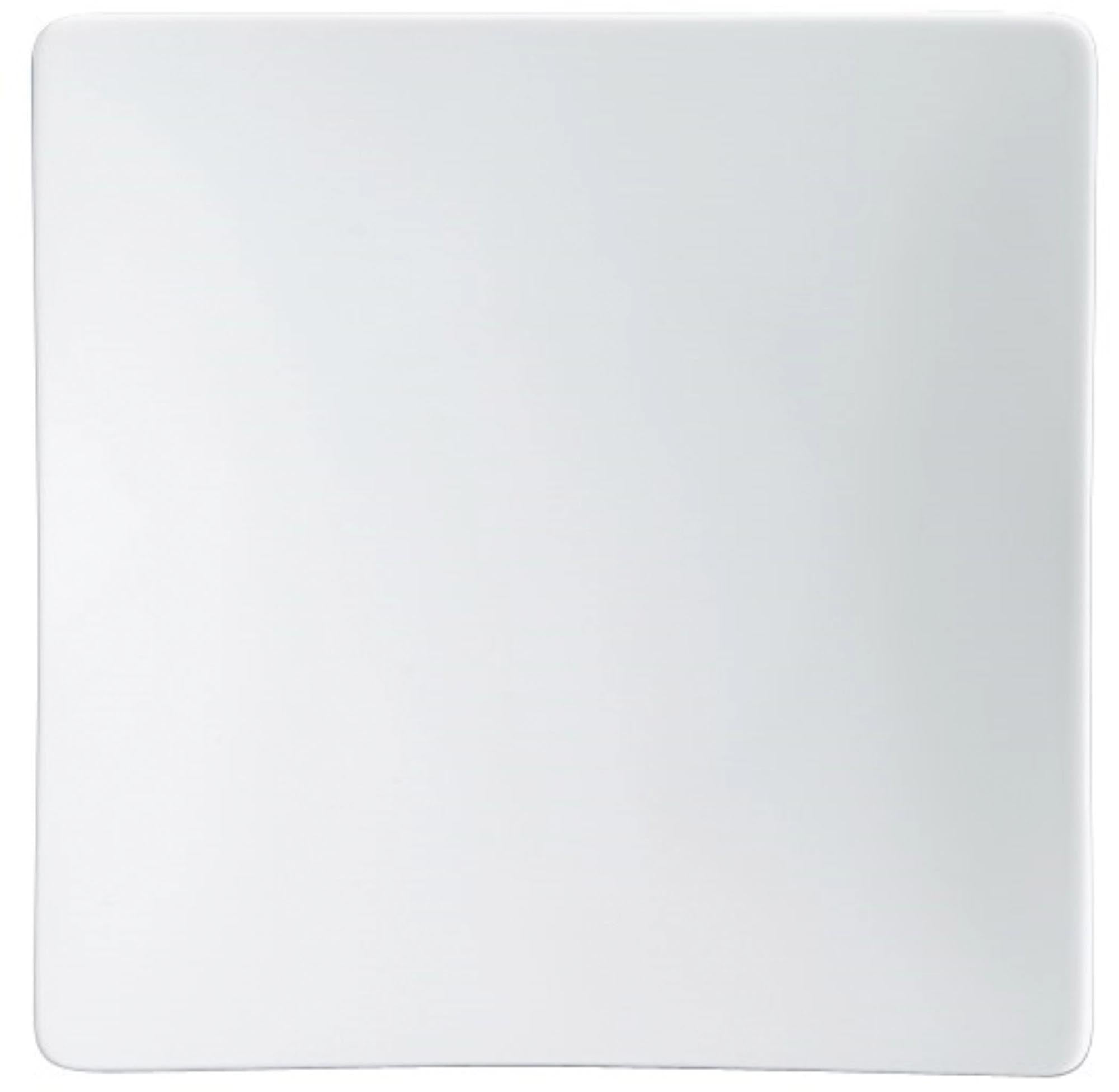 Elegante, halbtiefe, eckige 24cm Fine Dining Teller von Schönwald: robust, langlebig, pflegeleicht, ideal für gehobene Gastronomie.