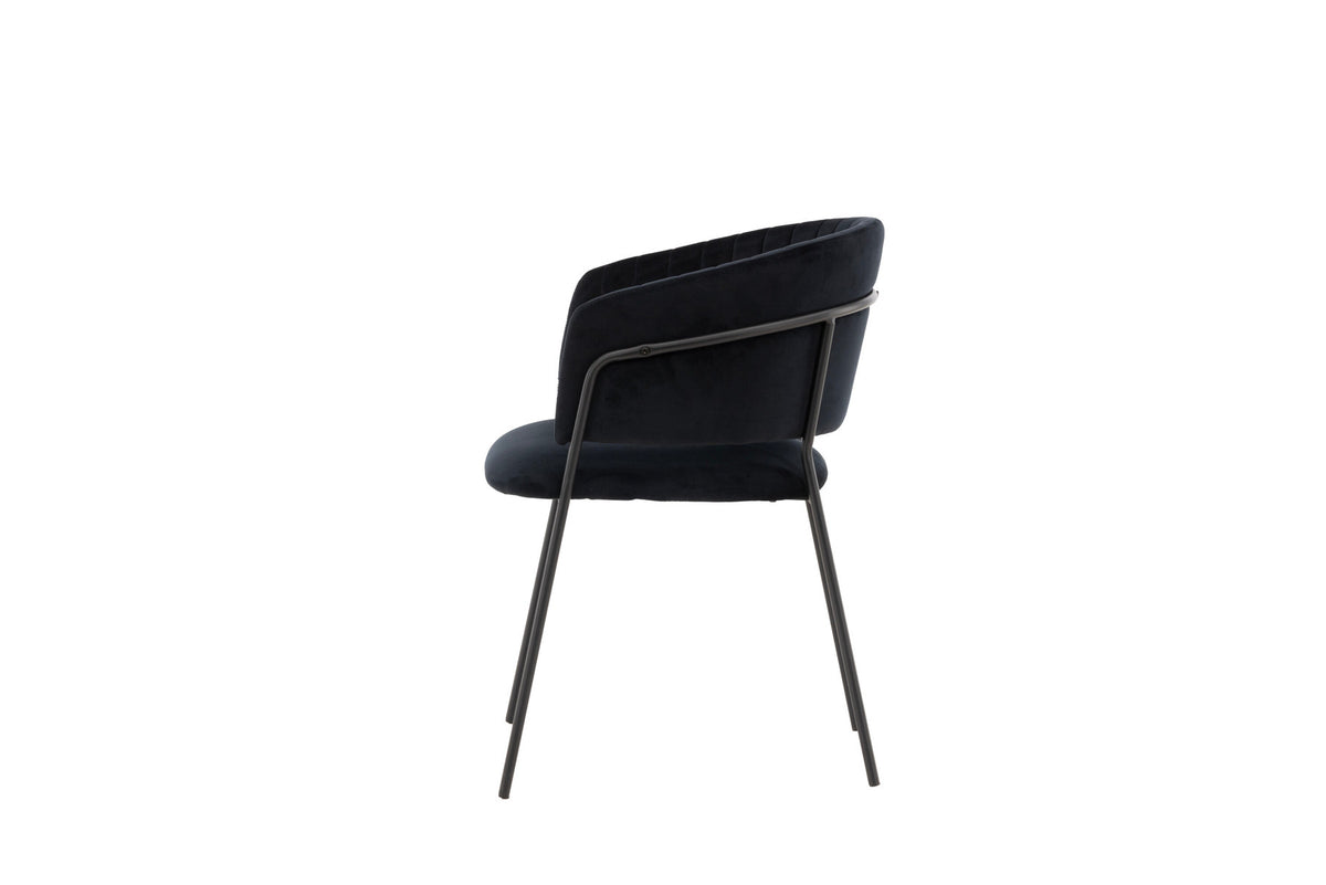 Selma Stuhl in Schwarz präsentiert im Onlineshop von KAQTU Design AG. Schalenstuhl mit Armlehne ist von Venture Home