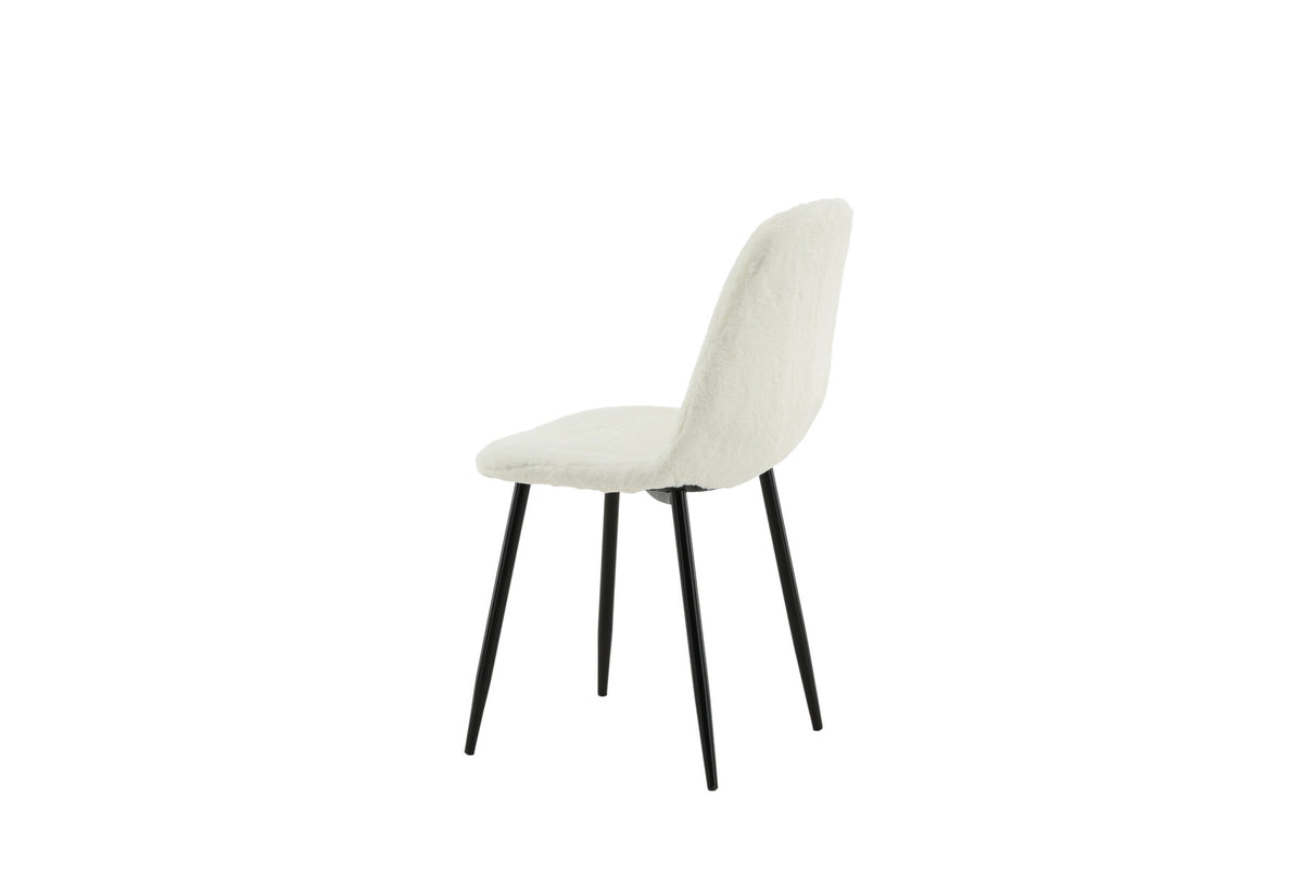 Polar Stuhl Fluff in Weiss präsentiert im Onlineshop von KAQTU Design AG. Stuhl ist von Venture Home