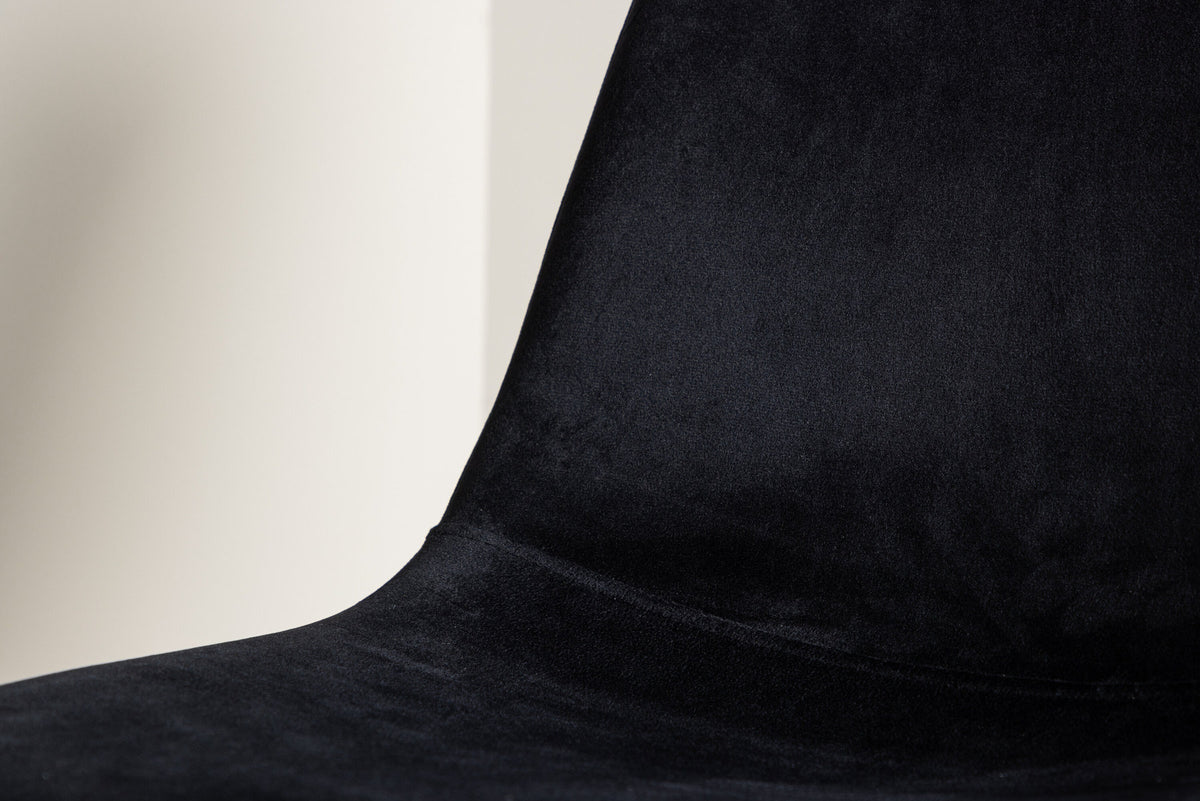 Polar Stuhl in Schwarz/Schwarz präsentiert im Onlineshop von KAQTU Design AG. Stuhl ist von Venture Home
