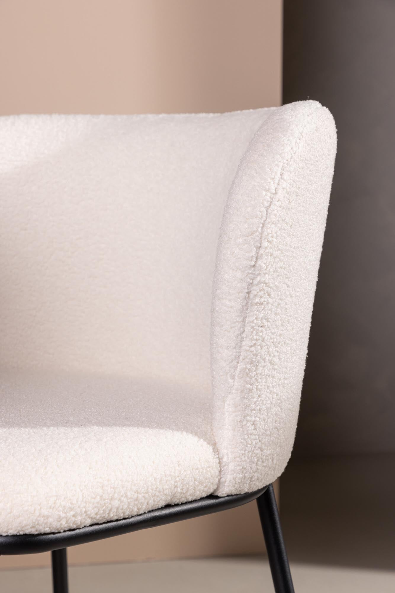 Edina Stuhl von Venture Home: Eleganter Schalenstuhl mit pflegeleichtem Boulene-Stoff und stabilen Stahlbeinen. Perfekt für jedes Zuhause!