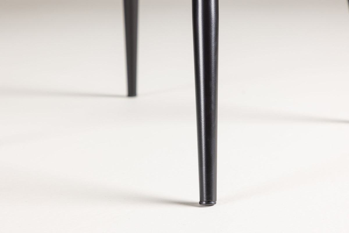 Polar Esszimmerstuhl in Grau präsentiert im Onlineshop von KAQTU Design AG. Stuhl ist von Venture Home