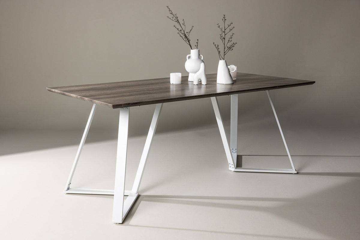 Marina Tisch in Grau präsentiert im Onlineshop von KAQTU Design AG. Esstisch ist von Venture Home