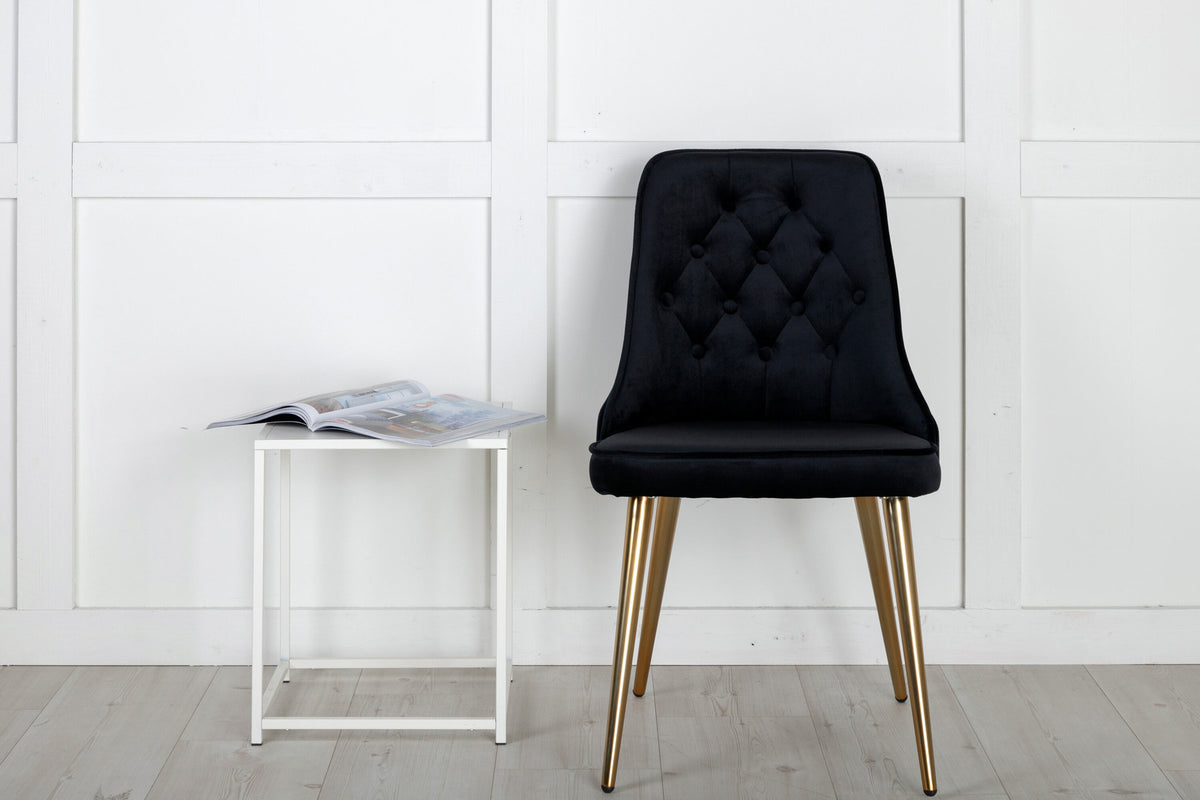 Velvet Lyx Stuhl in Schwarz präsentiert im Onlineshop von KAQTU Design AG. Stuhl ist von Venture Home