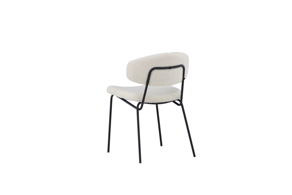 Chico Stuhl in Weiss präsentiert im Onlineshop von KAQTU Design AG. Stuhl ist von Venture Home
