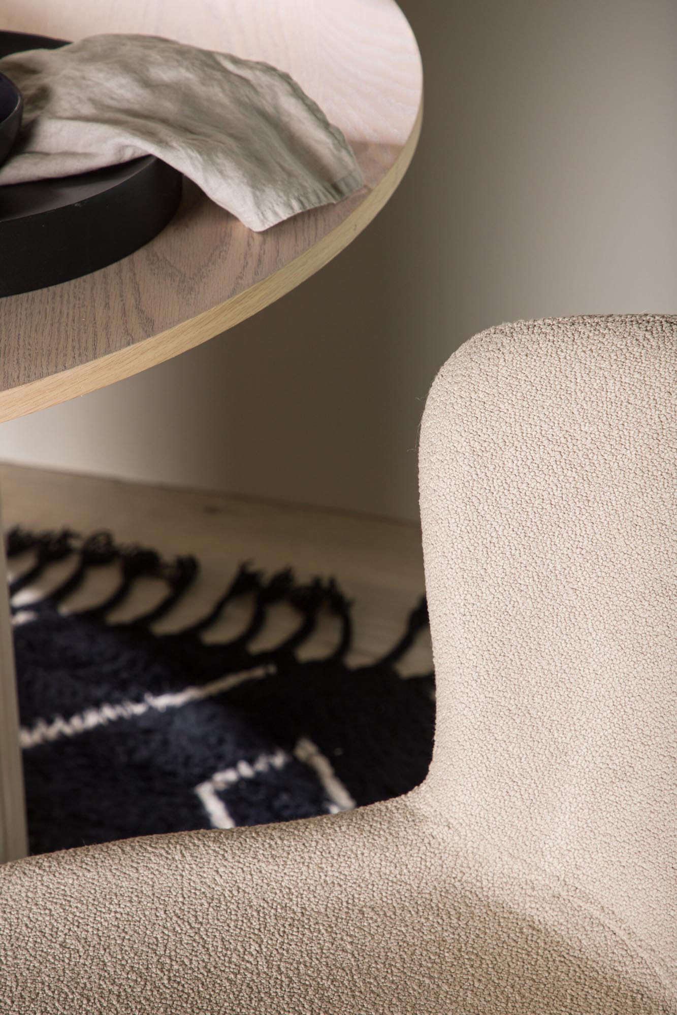 Modesto Stuhl in Beige präsentiert im Onlineshop von KAQTU Design AG. Stuhl ist von Venture Home