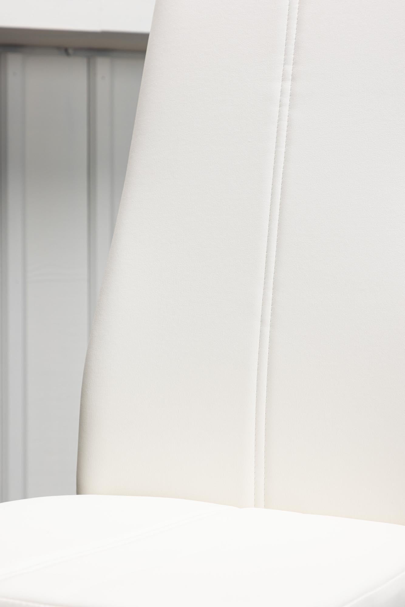 Eleganter Pastill Stuhl von Venture Home, ideal für Esszimmer und Wohnzimmer. Hochwertiges Kunstleder und stabile Metallkonstruktion.