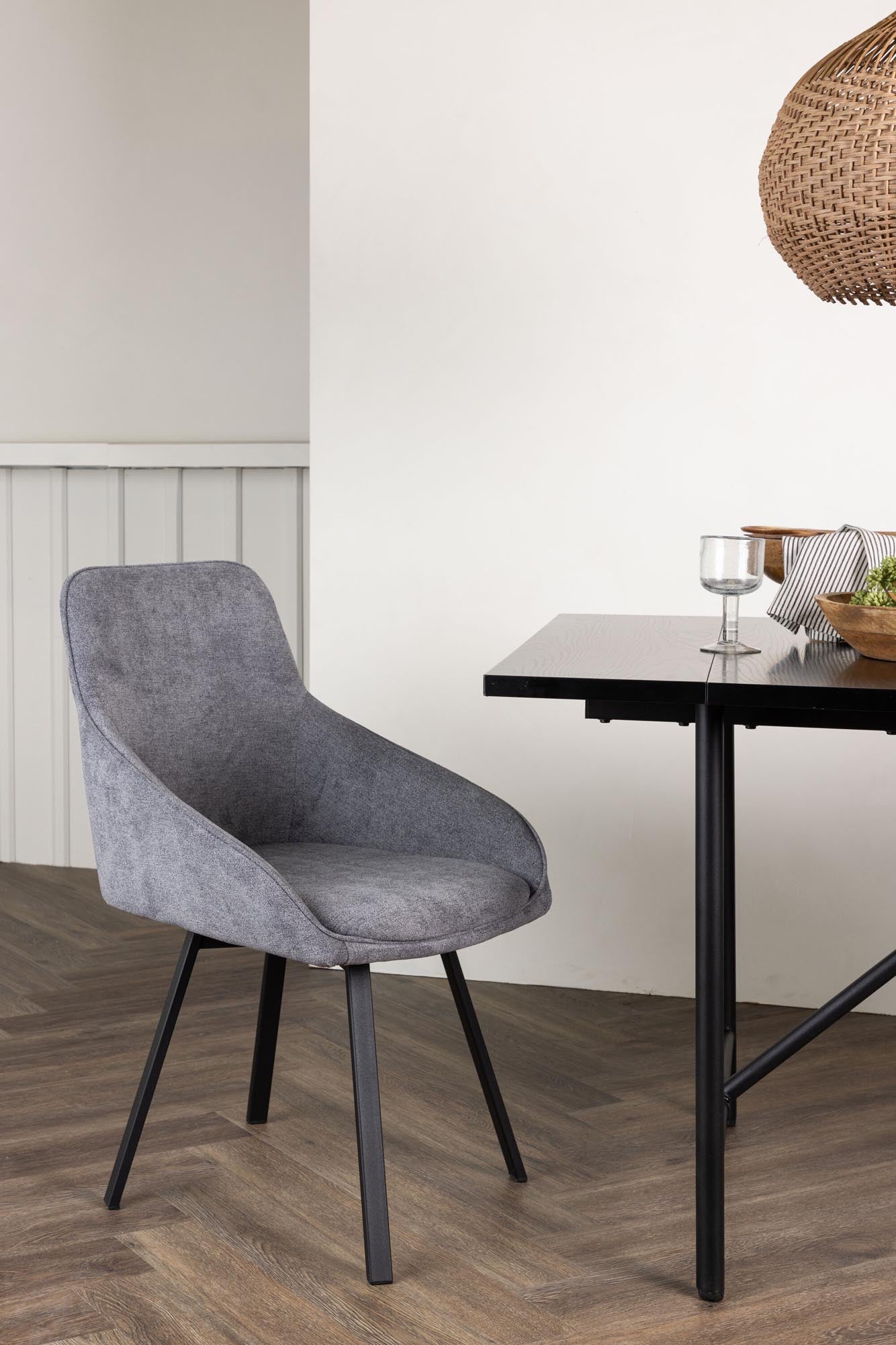 Rosie Stuhl: Stilvoller Komfort für Ihr modernes Zuhause.