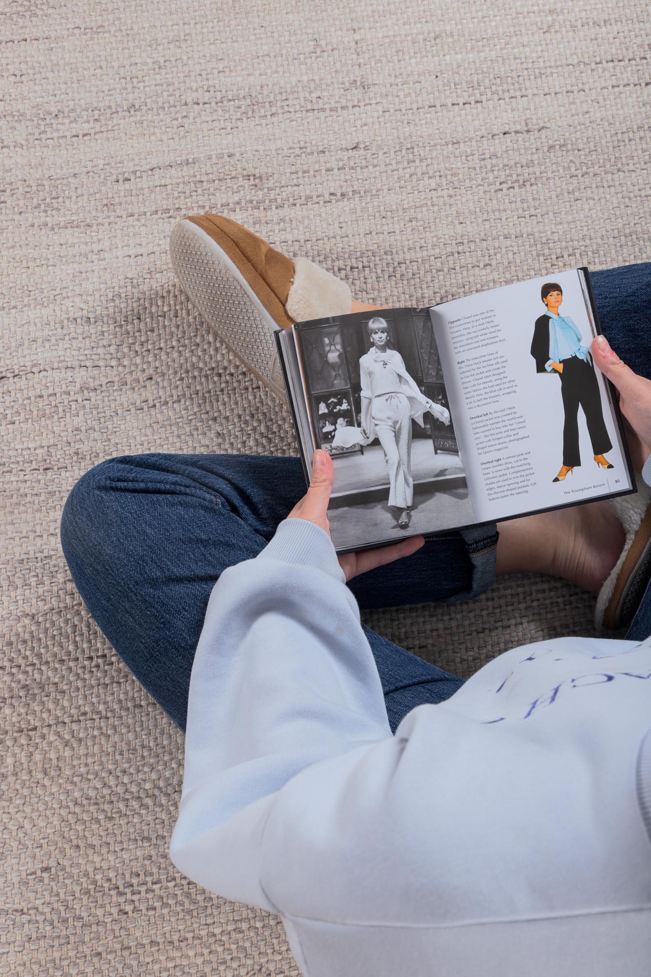 Devi Teppich in Beige präsentiert im Onlineshop von KAQTU Design AG. Teppich ist von Venture Home