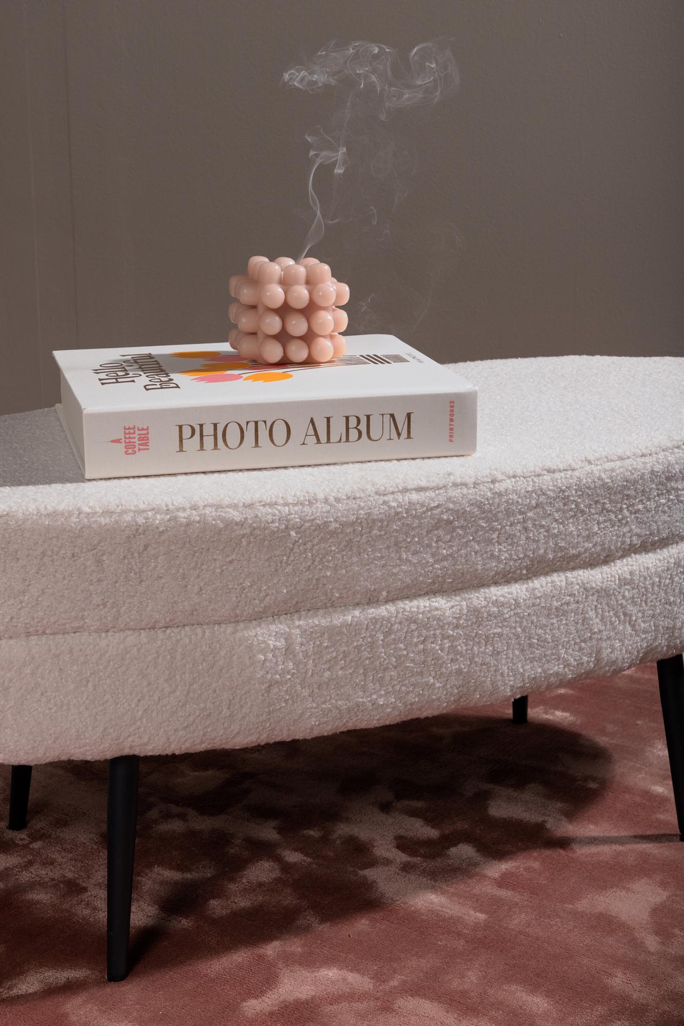 Indra Teppich von Venture Home: Eleganz und Weichheit vereinen sich in diesem stilvollen Wohnaccessoire für jeden Raum.