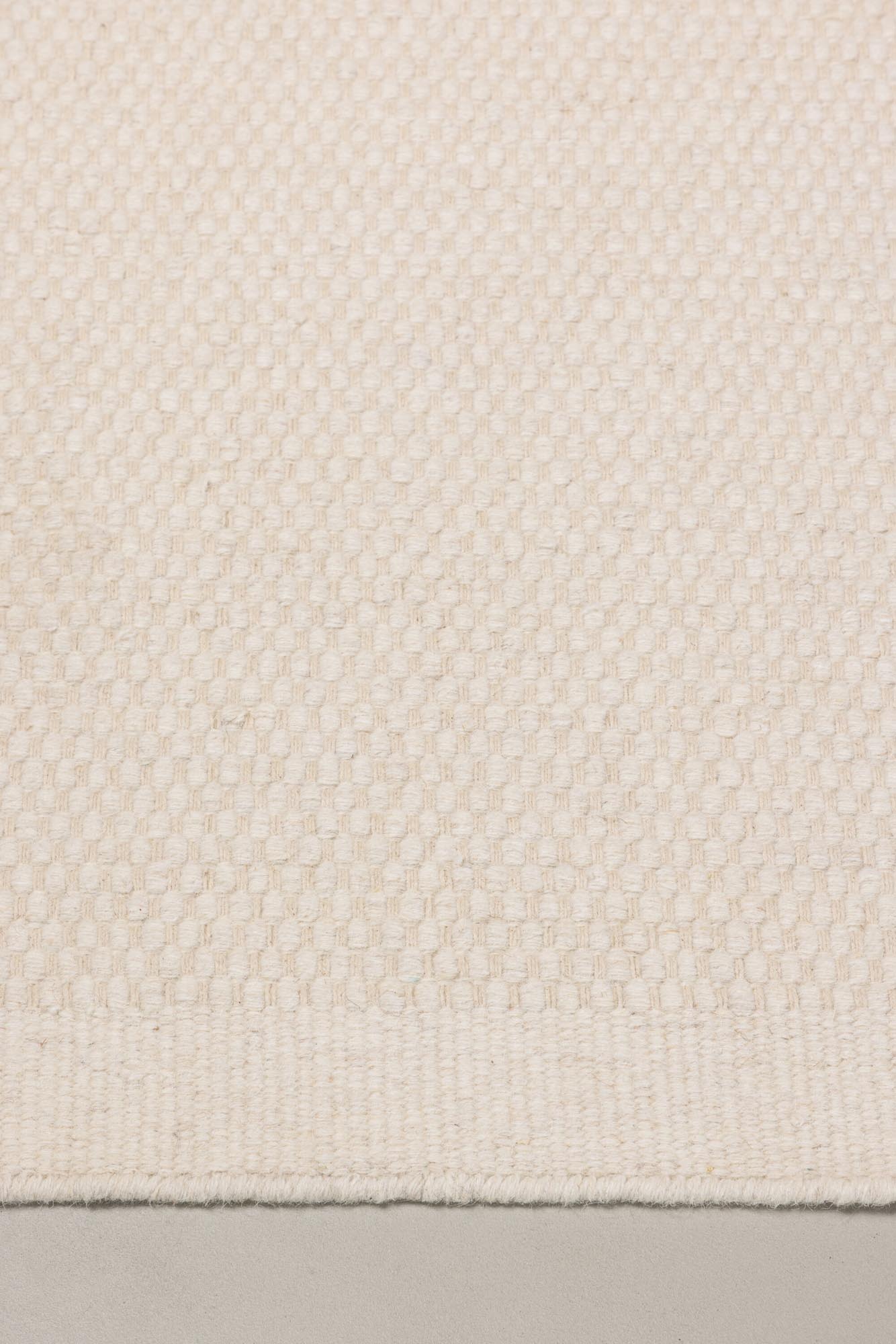 Vilma Teppich von Venture Home: Stilvolle Beige-Optik, 230x160 cm.