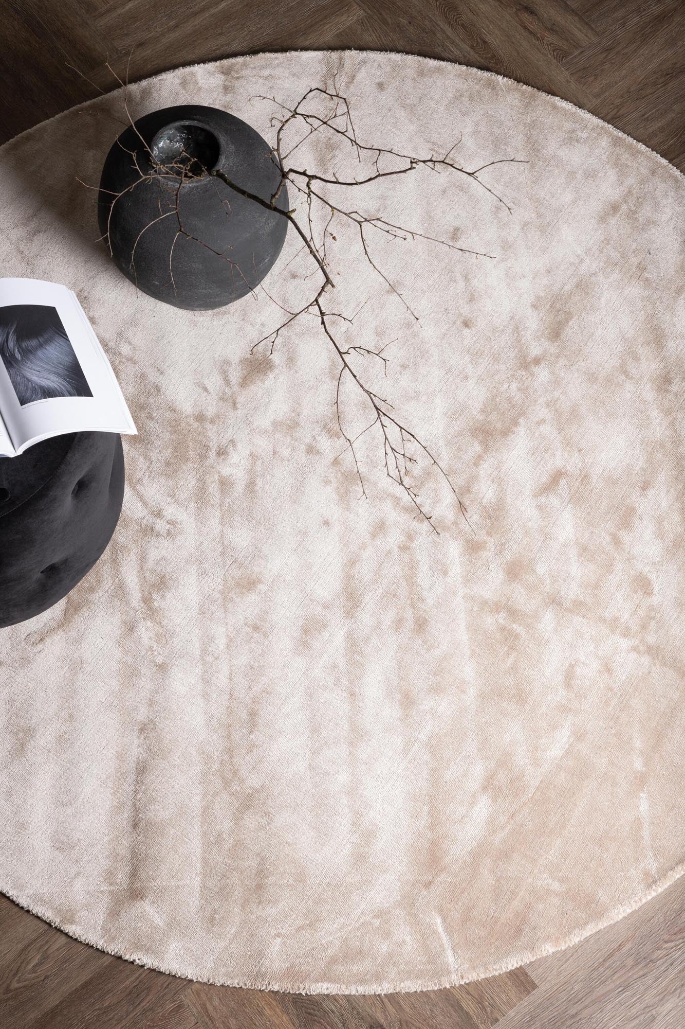 Indra Teppich von Venture Home: Stilvolle Akzente für jeden Raum.