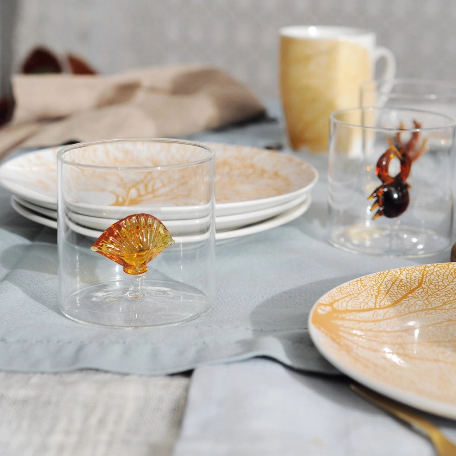 Elegantes 250 ml Borosilikatglas mit charmantem Krabben-Motiv von Easy Life. Robust, hitzebeständig und ideal für jeden Anlass.