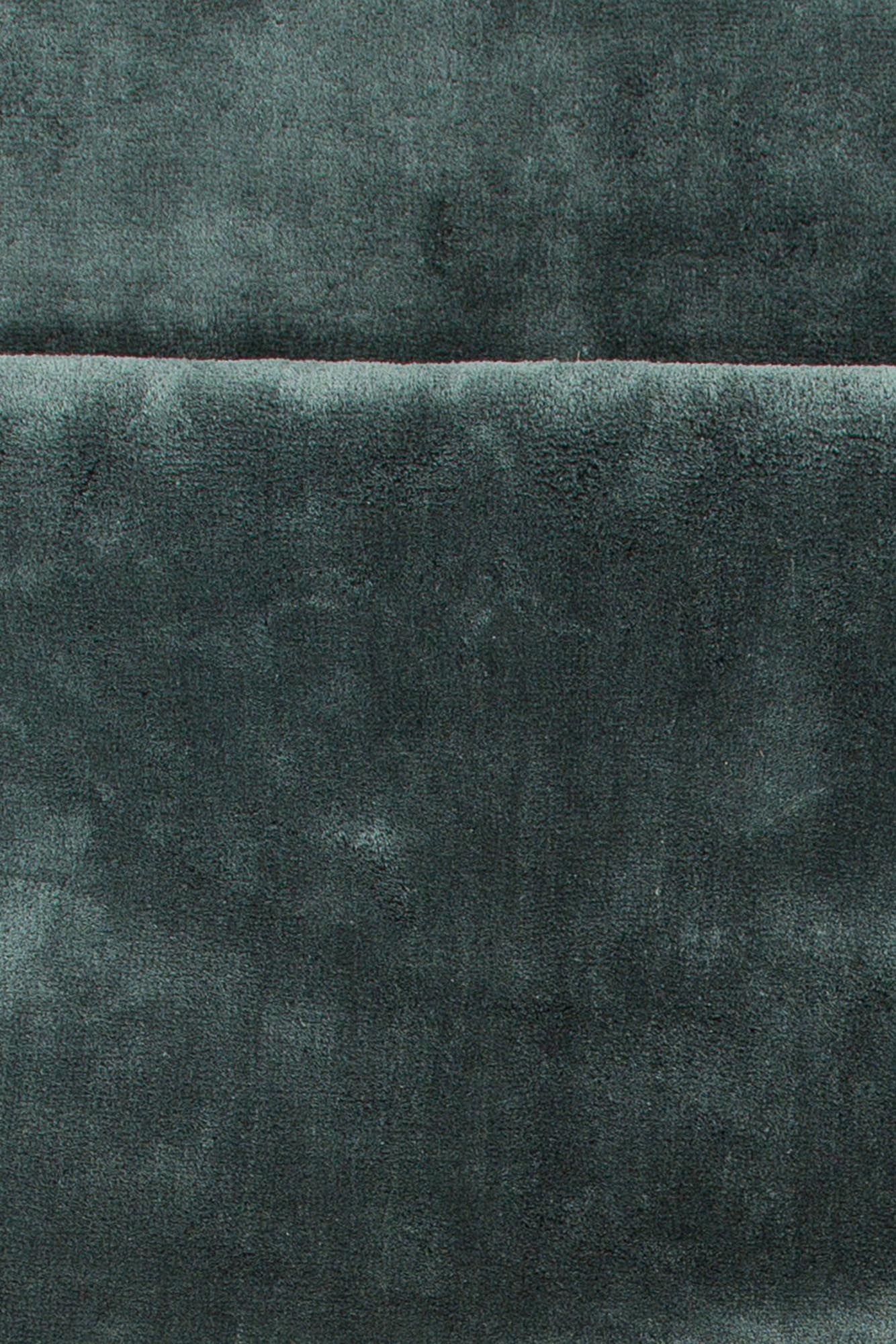 Wunderteppich in Grün präsentiert im Onlineshop von KAQTU Design AG. Teppich ist von Venture Home