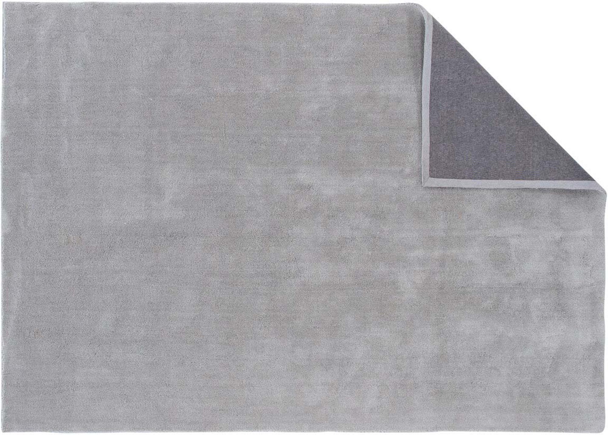 Wunderteppich in Silber präsentiert im Onlineshop von KAQTU Design AG. Teppich ist von Venture Home