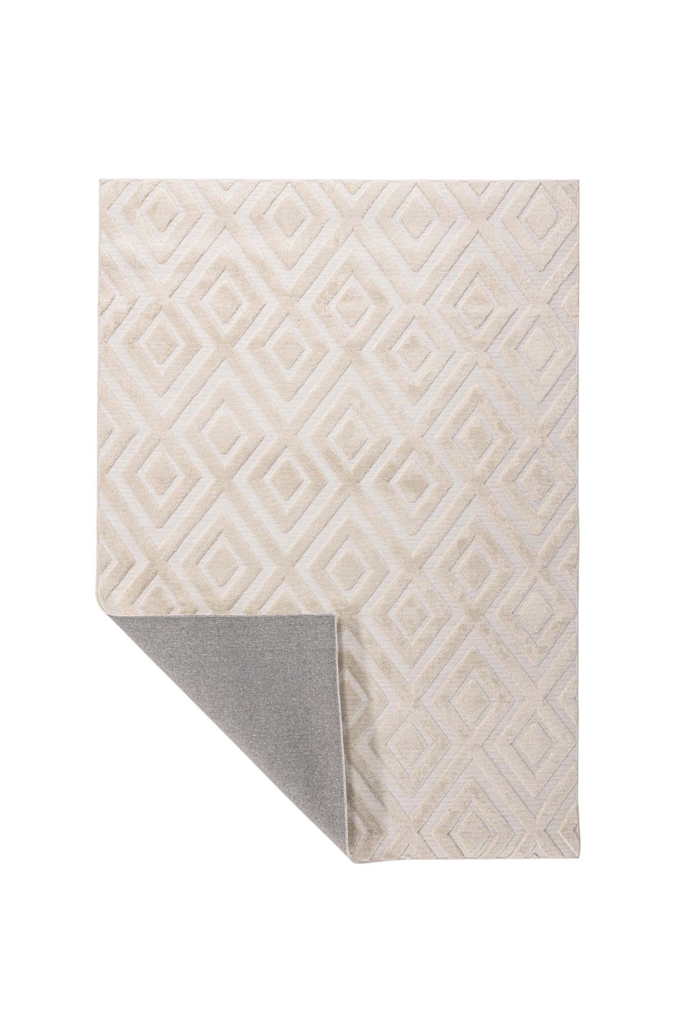 Pia Teppich von Venture Home: Stilvoller, schneeweißer Teppich für jeden Raum, der Komfort und Eleganz vereint.