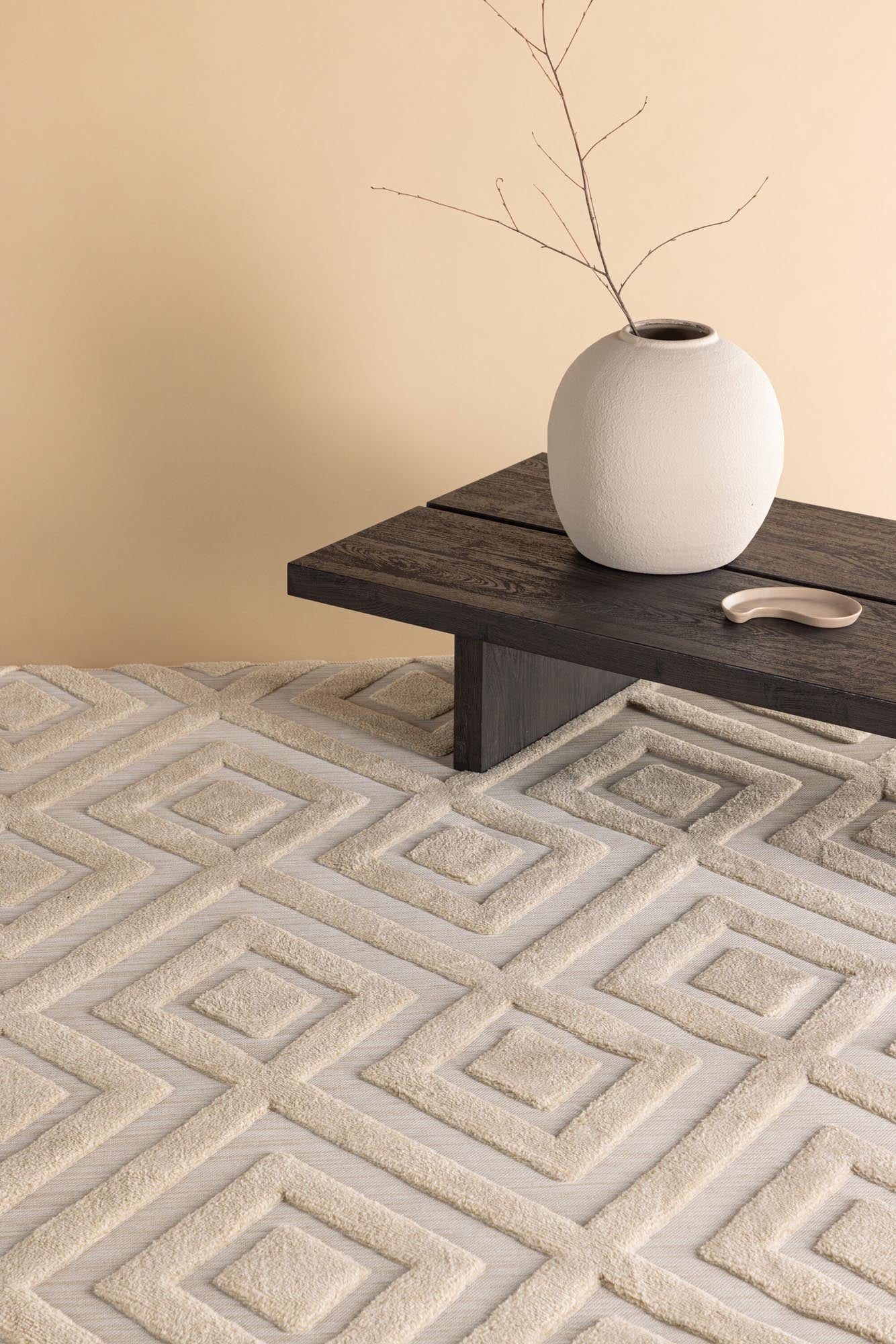 Pia-Teppich: 160x230 cm, schneeweiss, superweich, langlebig, pflegeleicht. Perfekt für stilvolle Wohnräume.