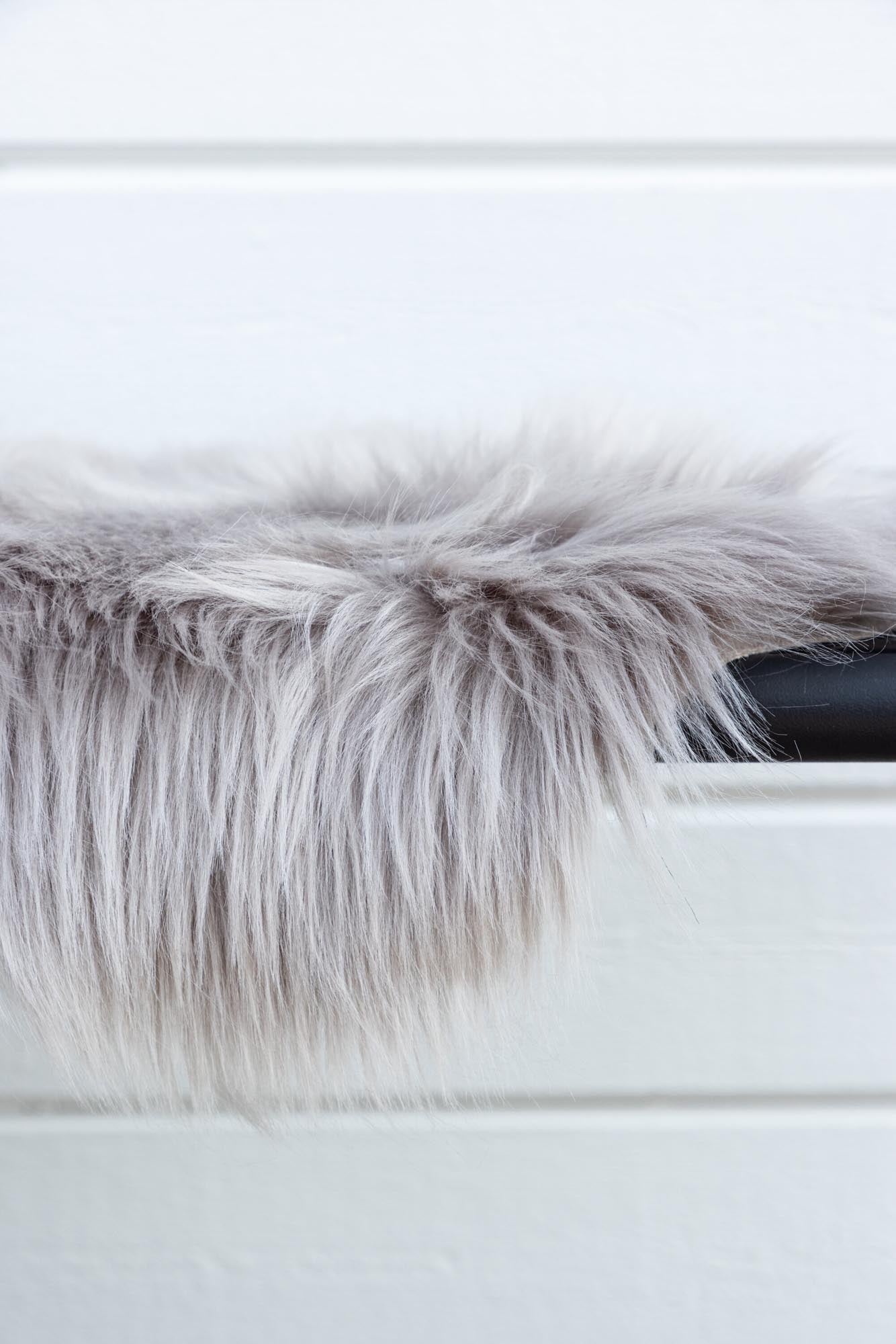 Katy Decke von Venture Home: Luxuriöse Gemütlichkeit für Ihr Zuhause.