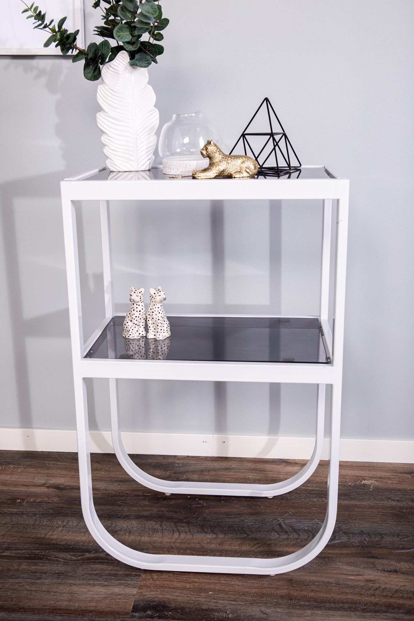 Eleganter Rocker Nachttisch von Venture Home für moderne Räume.