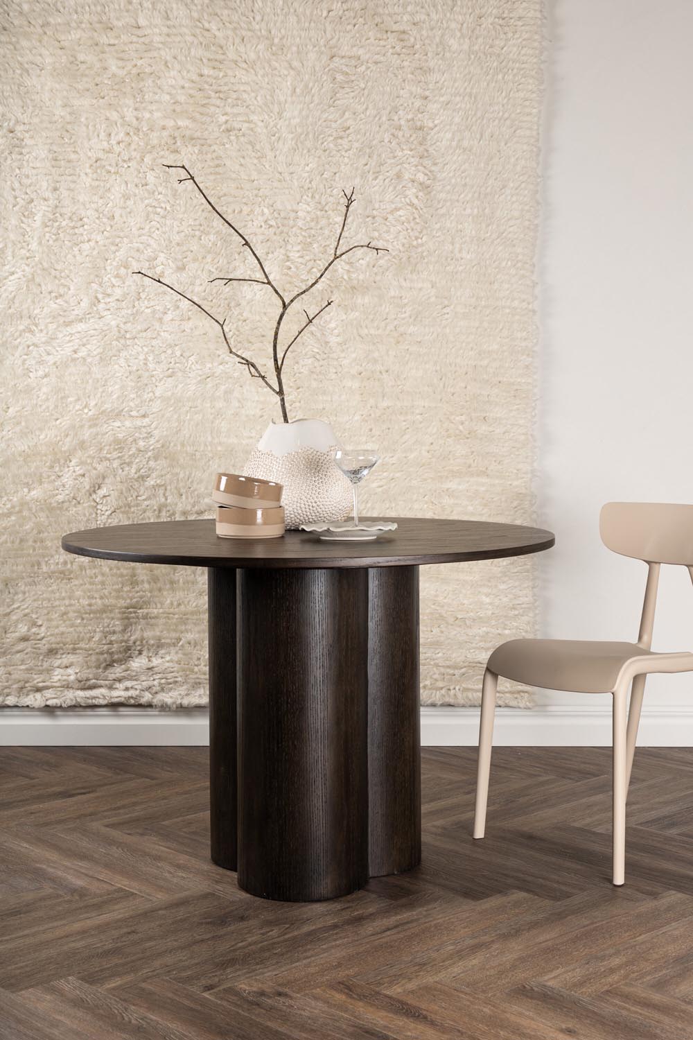Olivia Esstisch in Mokka präsentiert im Onlineshop von KAQTU Design AG. Esstisch ist von Venture Home