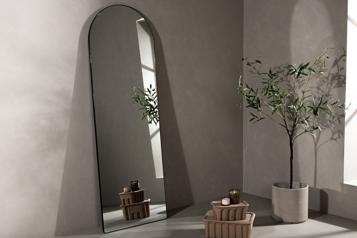 Sarasota Spiegel in Silber präsentiert im Onlineshop von KAQTU Design AG. Spiegel ist von Venture Home