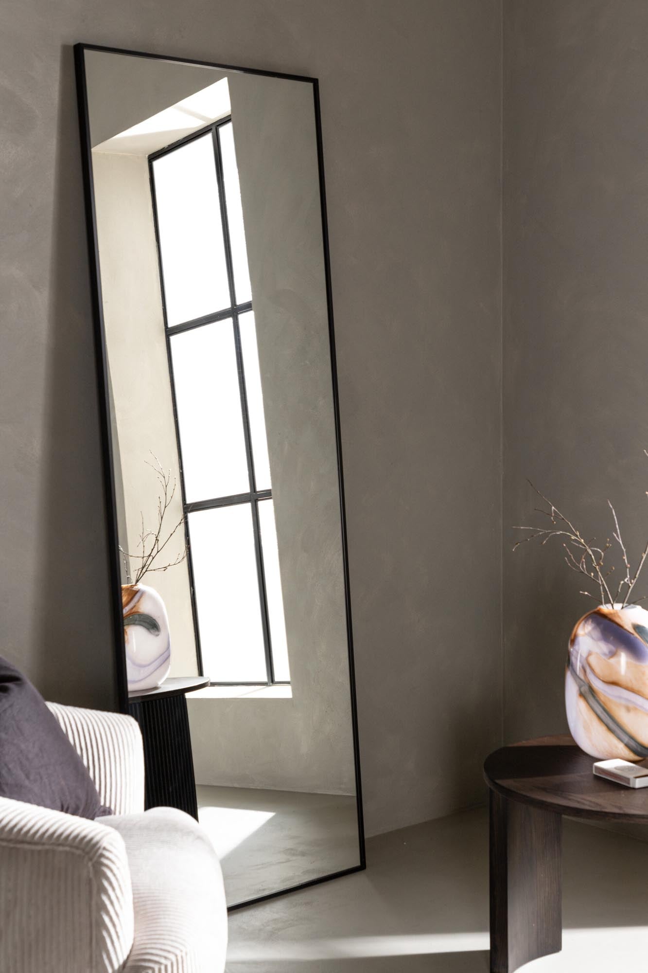 Dalton Spiegel in Schwarz präsentiert im Onlineshop von KAQTU Design AG. Spiegel ist von Venture Home