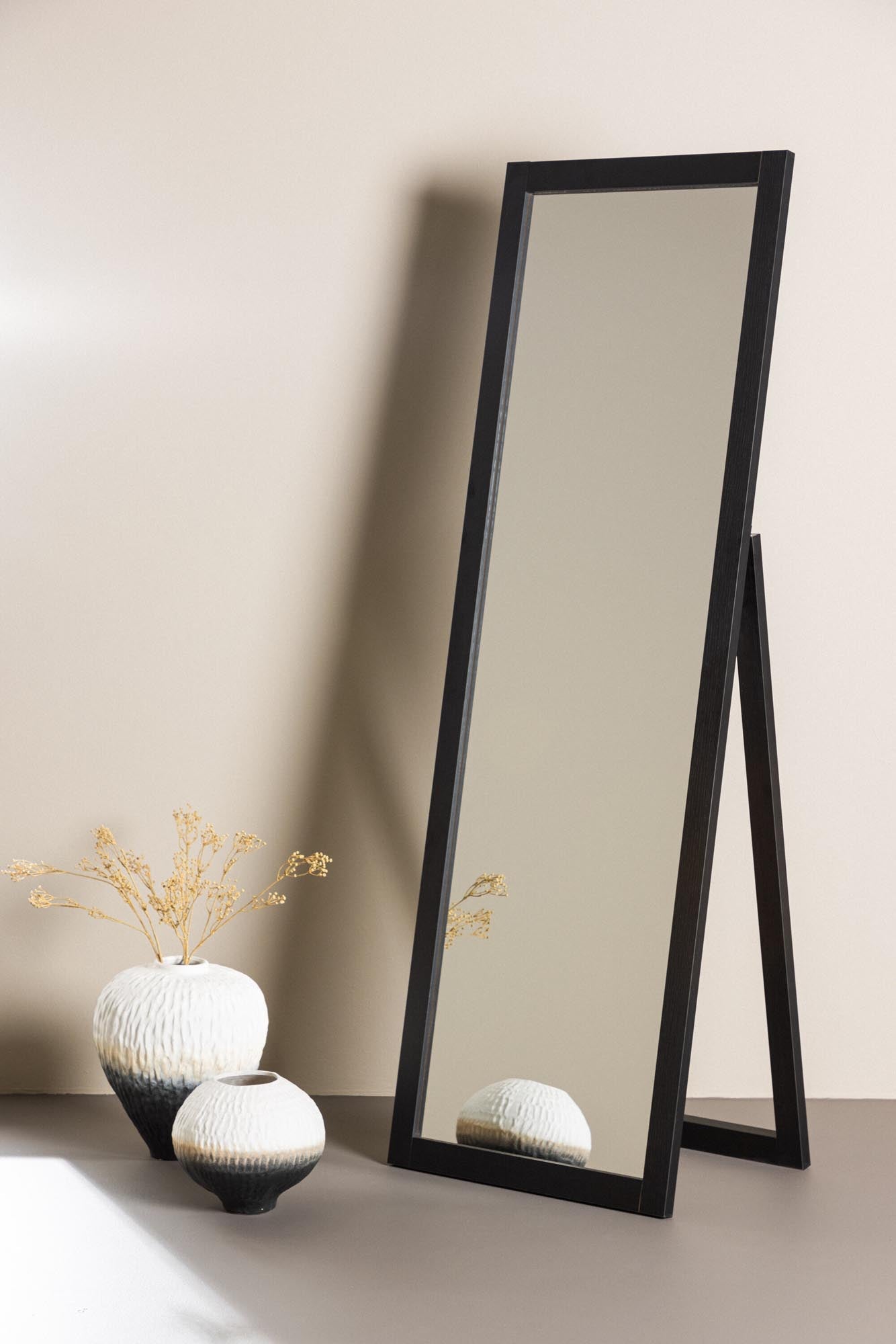 Venture Home Sebring Spiegel: Stilvolles Design, optimale Lichtreflexion und langlebige Materialien für jeden Raum.