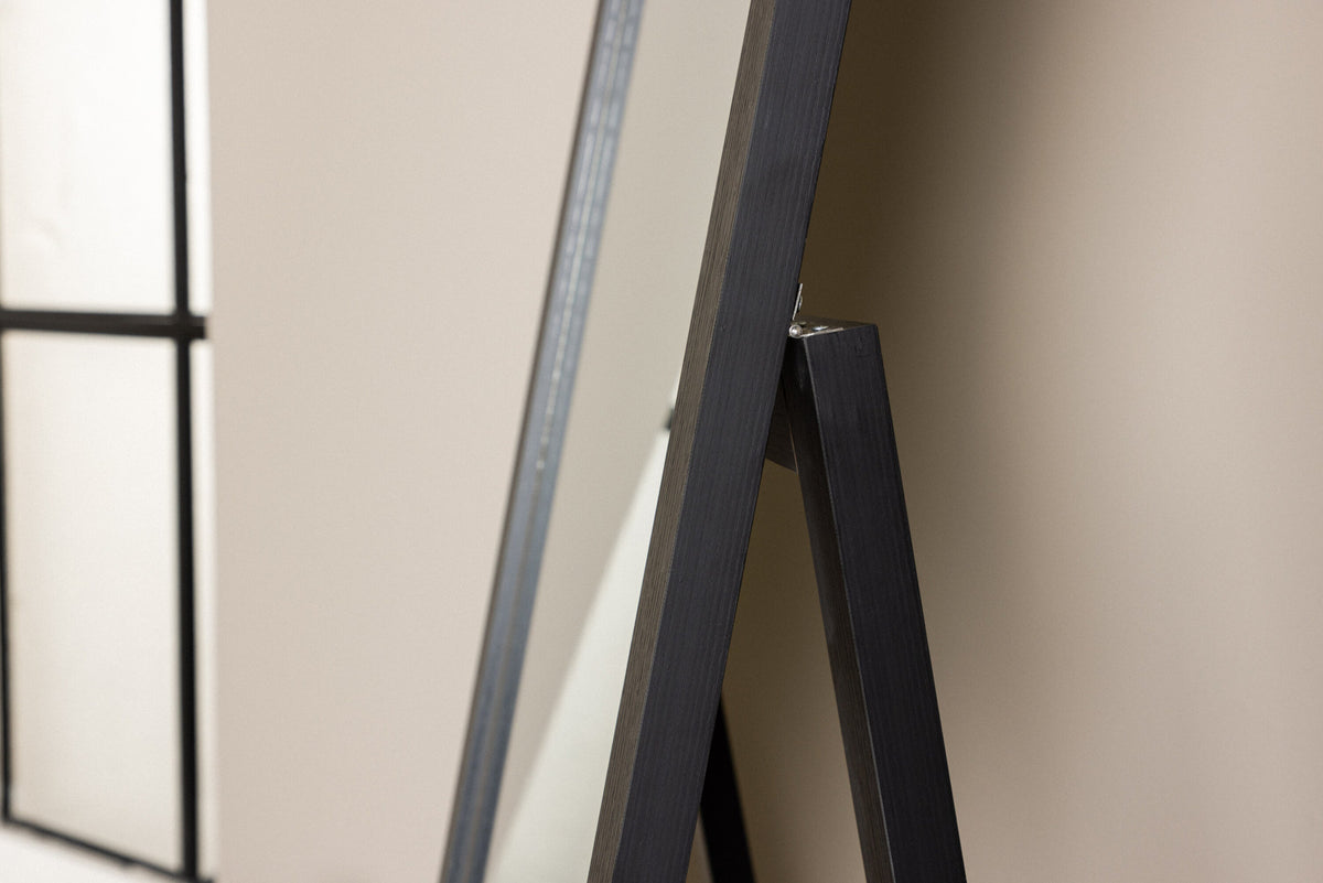 Sebring Spiegel in Schwarz präsentiert im Onlineshop von KAQTU Design AG. Spiegel ist von Venture Home