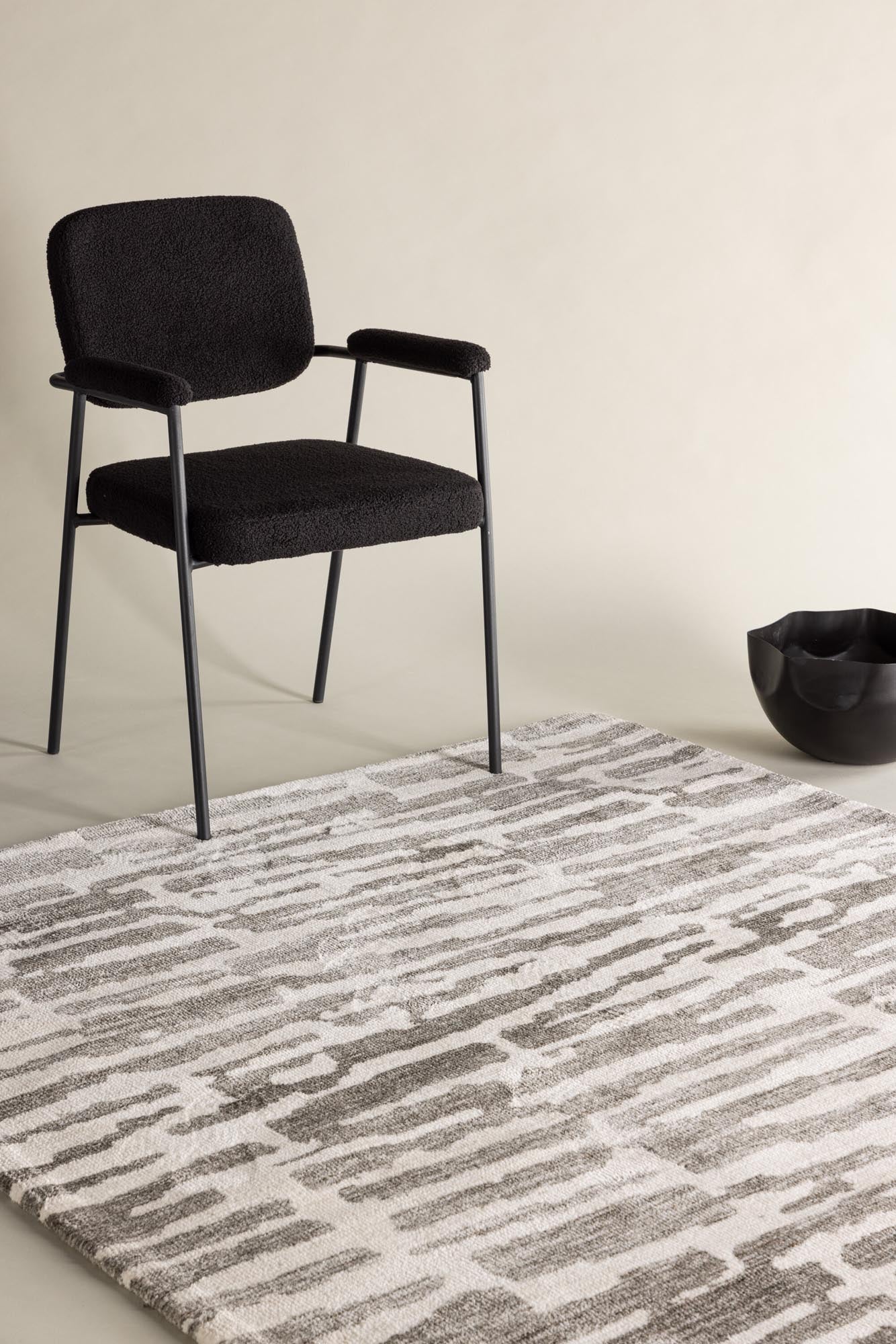 Milos Teppich in Grau präsentiert im Onlineshop von KAQTU Design AG. Teppich ist von Venture Home