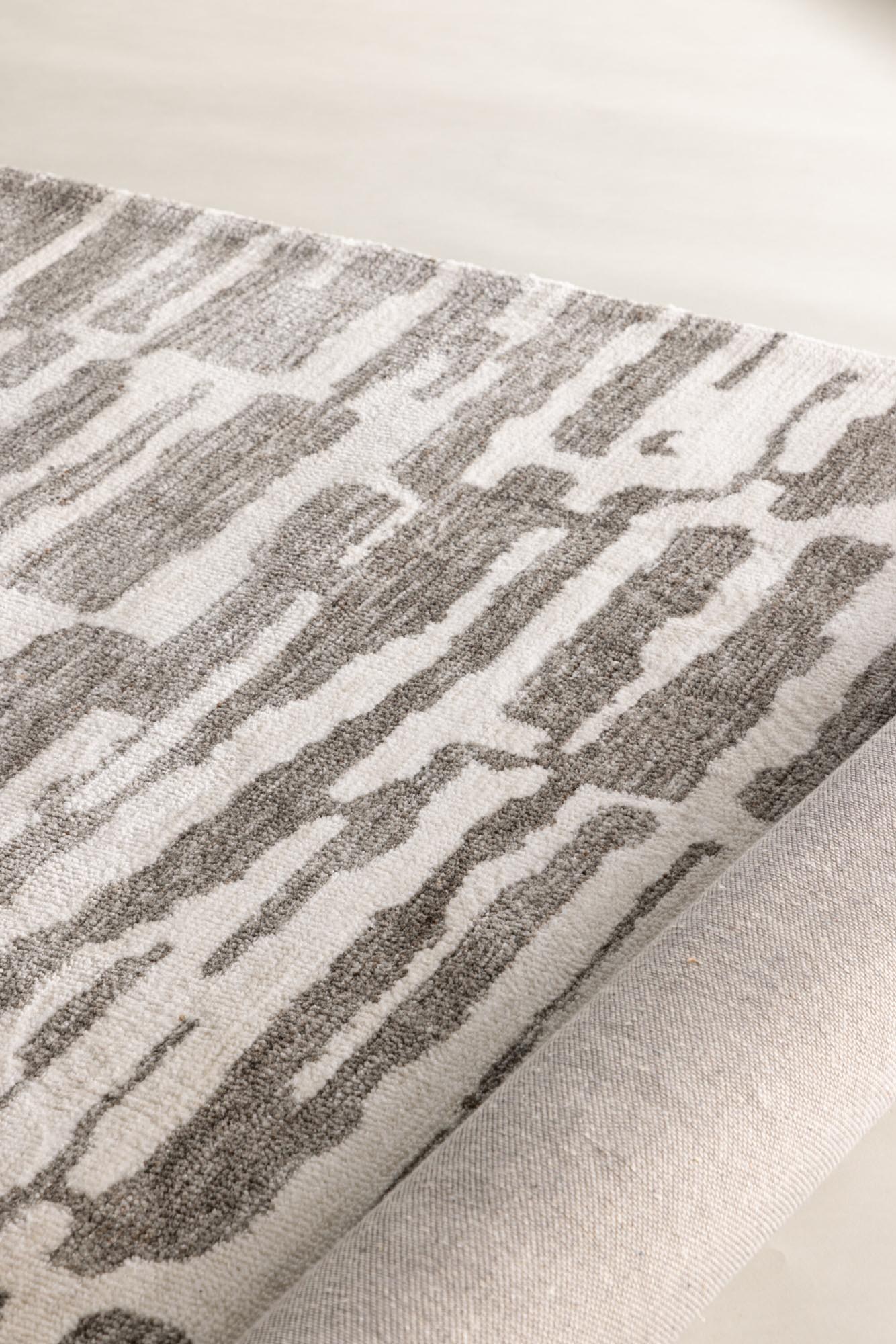 Milos Teppich in Grau präsentiert im Onlineshop von KAQTU Design AG. Teppich ist von Venture Home