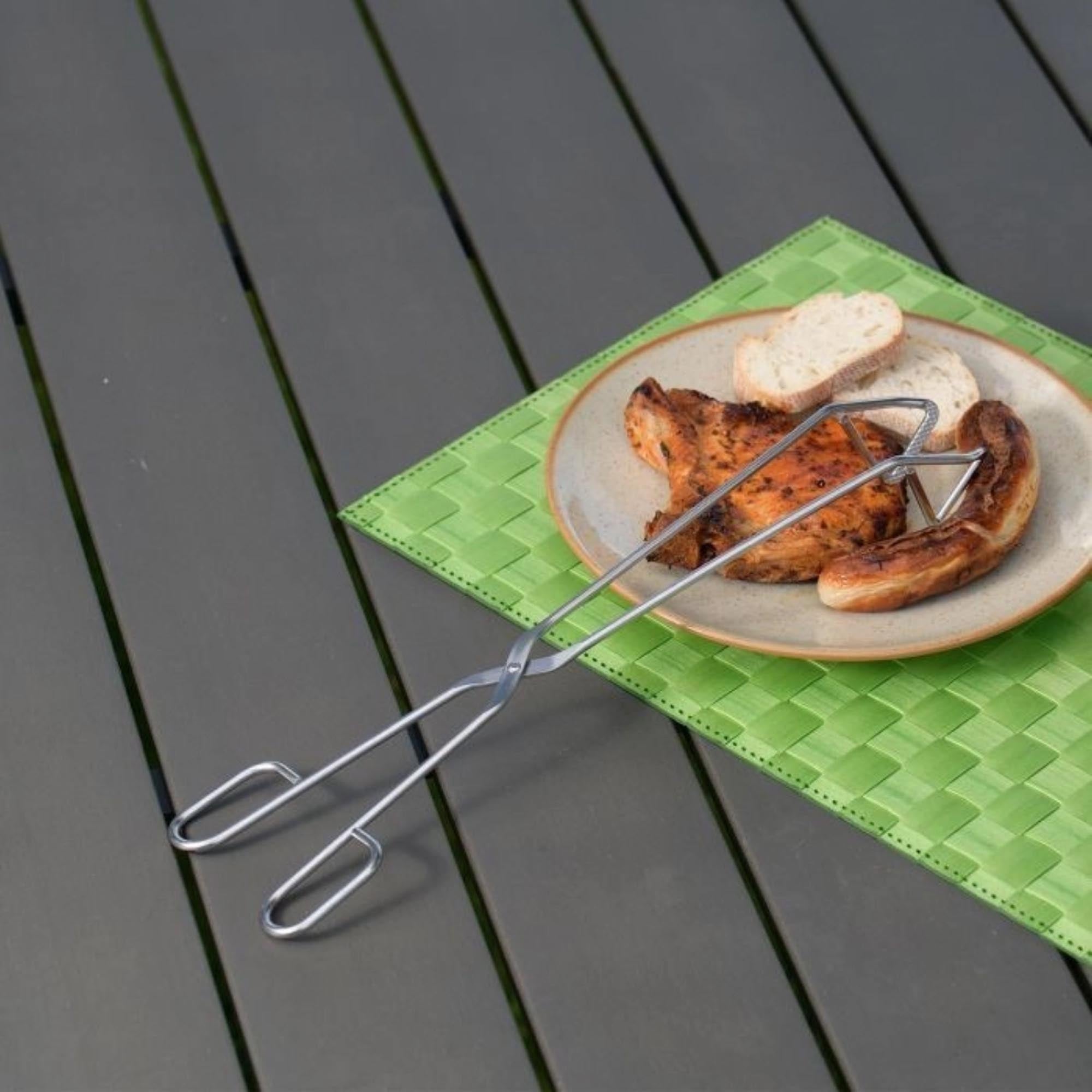 Robuste 38 cm Grillzange von Westmark, perfekt für präzises Grillen. Hochwertige Materialien und leicht zu reinigen.