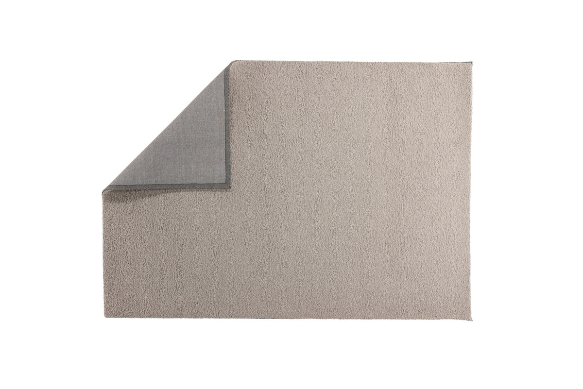 Teddy Teppich in Beige präsentiert im Onlineshop von KAQTU Design AG. Teppich ist von Venture Home