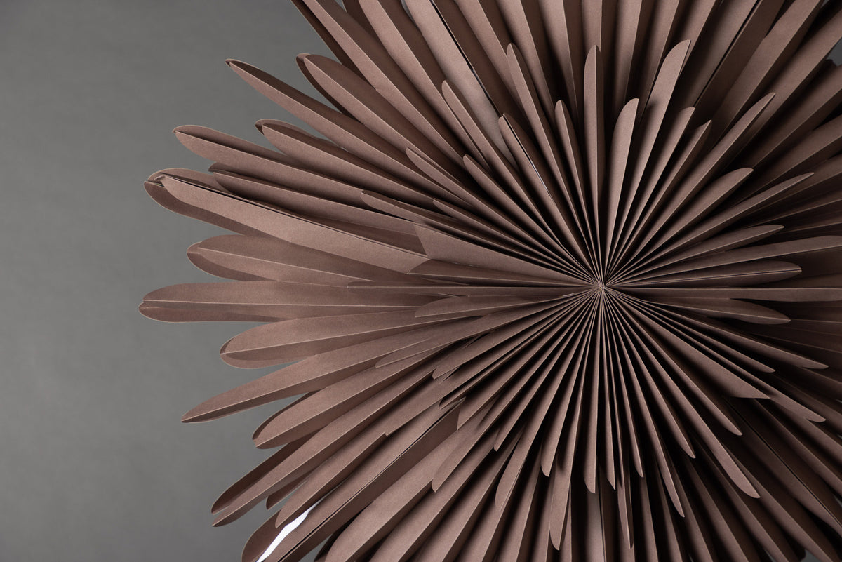 Siegel Pendelleuchte in Greige präsentiert im Onlineshop von KAQTU Design AG. Pendelleuchte ist von Venture Home