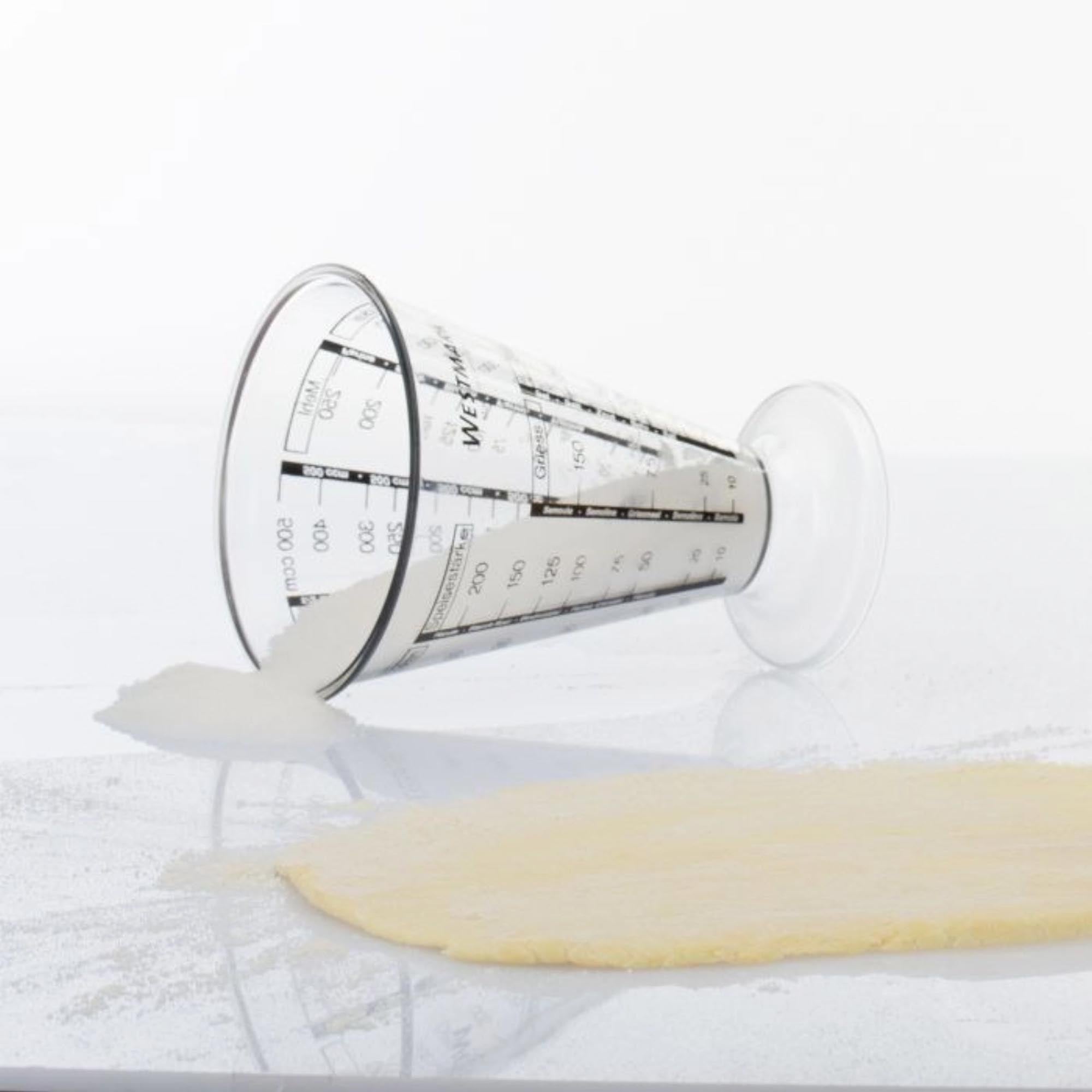 Praktischer Messbecher Gerda 0,5 l von Westmark, ideal für exaktes Abmessen von Flüssigkeiten dank gut lesbarer Skala.