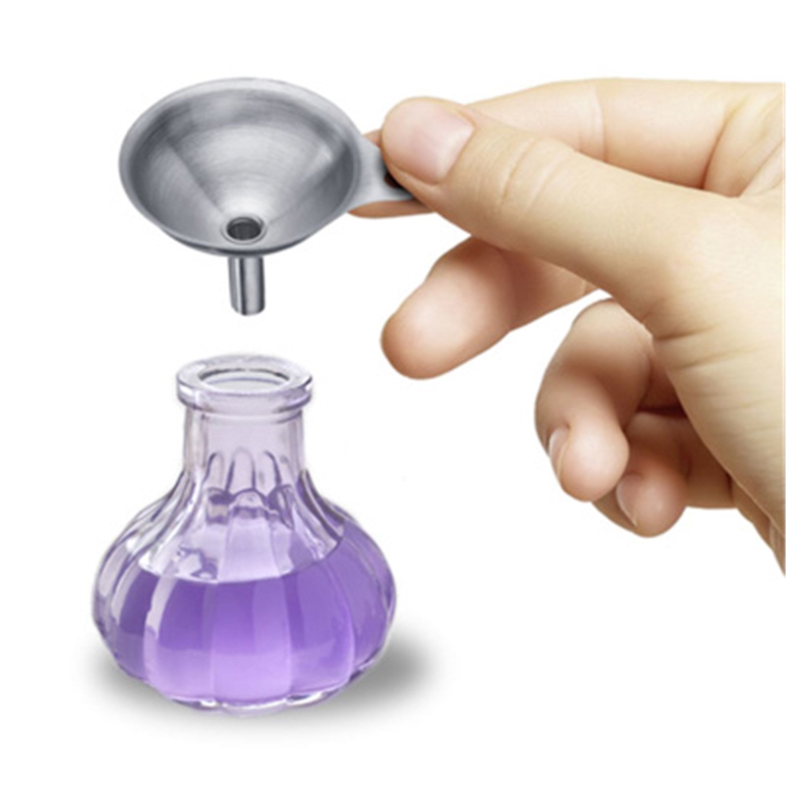 Hochwertiges 3-teiliges Edelstahl-Trichter-Set von Westmark, ideal für präzises Umfüllen, Durchmesser: 45, 55, 75 mm.