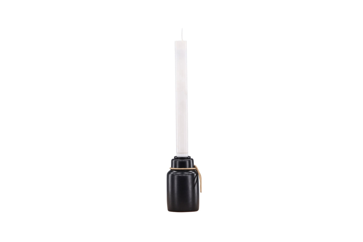 Ulricehamn Kerzenhalter in Schwarz präsentiert im Onlineshop von KAQTU Design AG. Kerzenständer ist von Venture Home