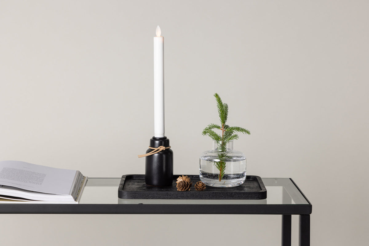Ulricehamn Kerzenhalter in Schwarz präsentiert im Onlineshop von KAQTU Design AG. Kerzenständer ist von Venture Home
