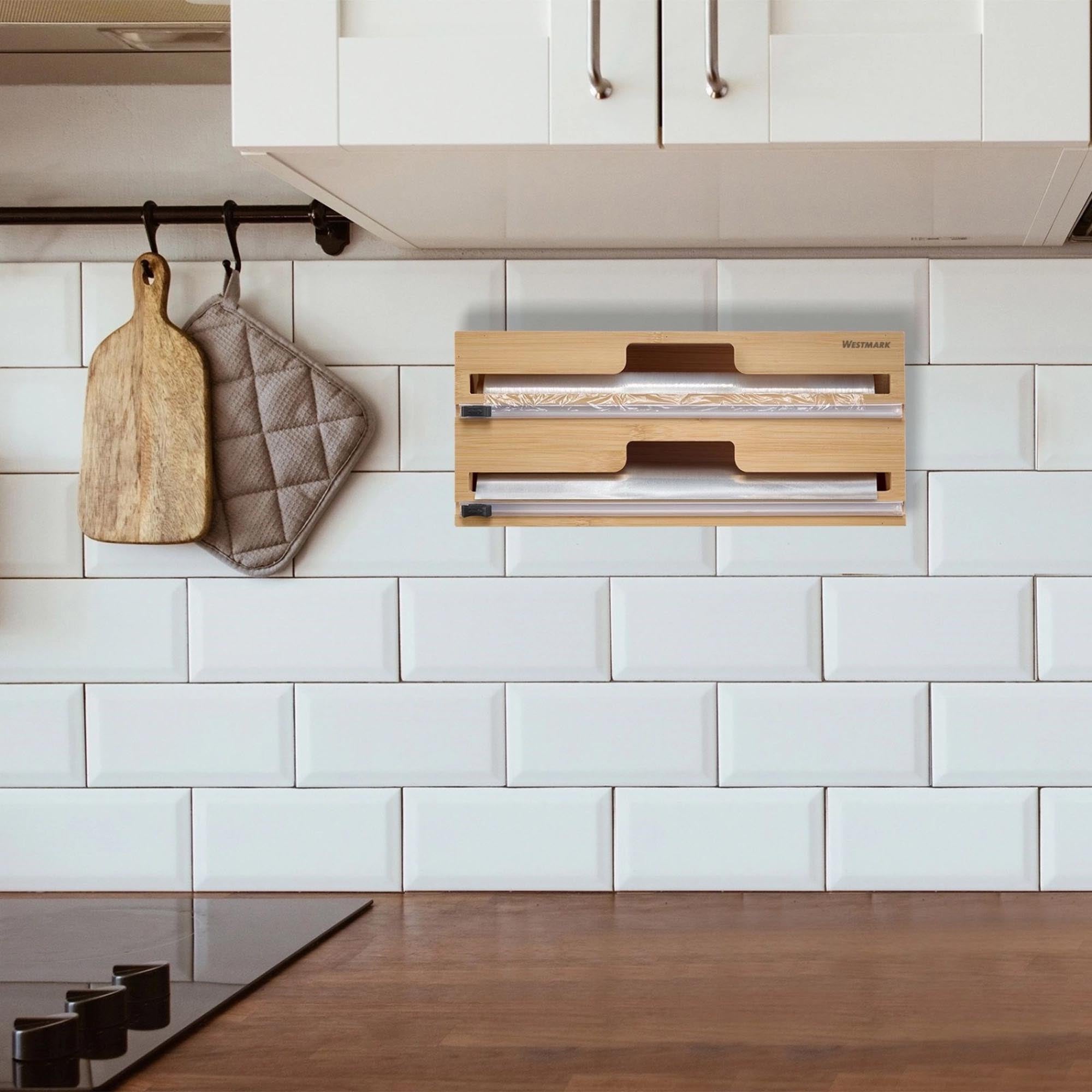 Effizienter Folienspender von Westmark mit präziser Schneidvorrichtung, ideal für sauberes und müheloses Zuschneiden von Folien.