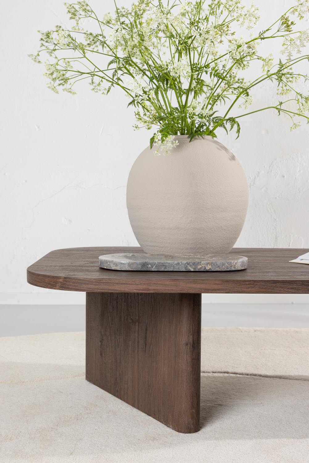 Grönvik Sofatisch in Mokka präsentiert im Onlineshop von KAQTU Design AG. Beistelltisch ist von Venture Home