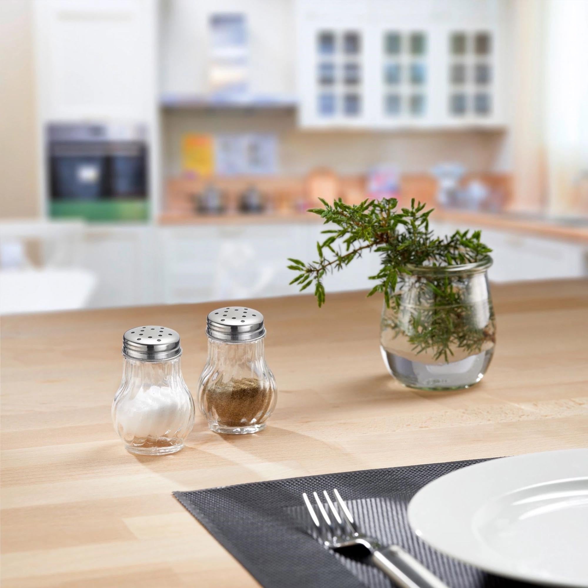 2-teiliges Universalstreuer-Set von Westmark, perfekt für Gewürze, Zucker oder Mehl, ideal für vielseitige Küchenanwendungen.