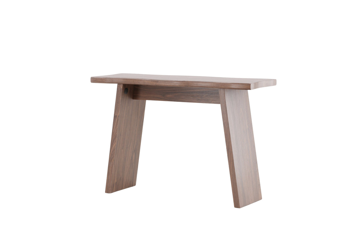 Kirkenes Schreibtisch in Nussbaum präsentiert im Onlineshop von KAQTU Design AG. Schreibtisch ist von Venture Home