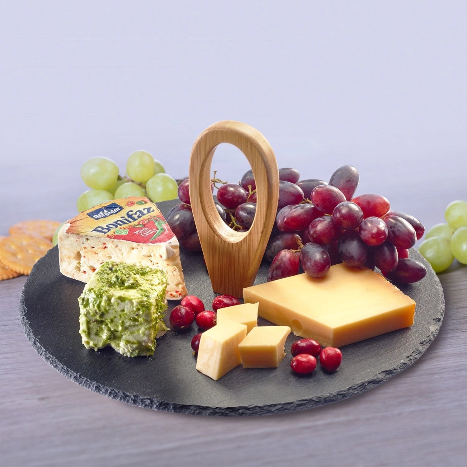 Servierplatte "Tapas und Friends" von Westmark, Ø 30 cm, ideal für Tapas und Snacks, stilvolles Design für gesellige Anlässe.