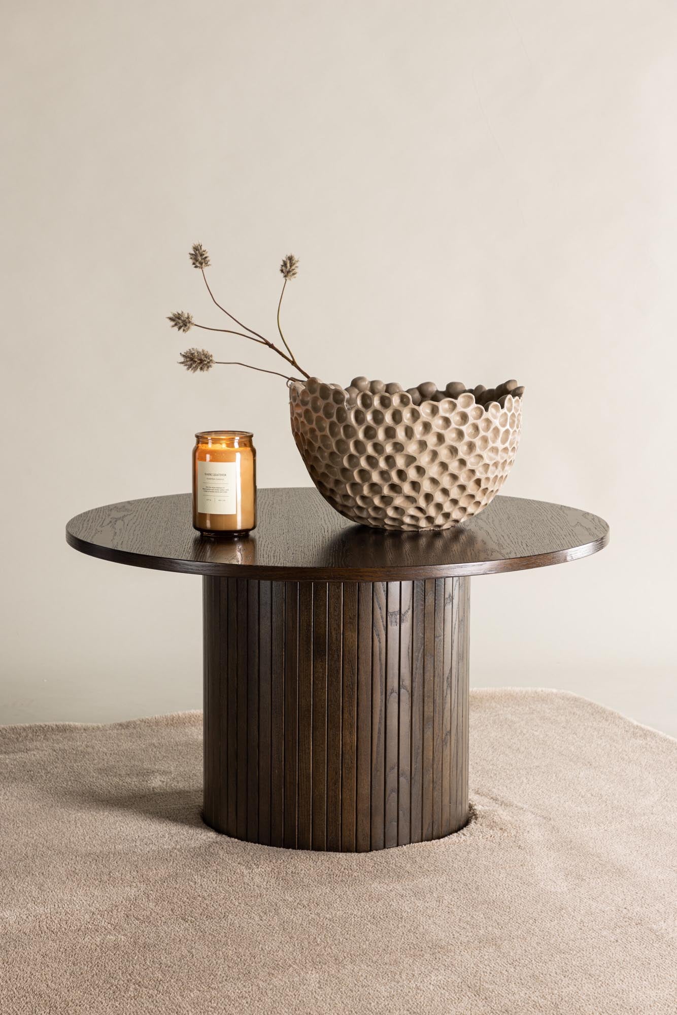 Bianca Coffee Tisch von Venture Home: Stilvolles Möbelstück mit robuster Bauweise und skandinavischem Flair für jedes Zuhause.